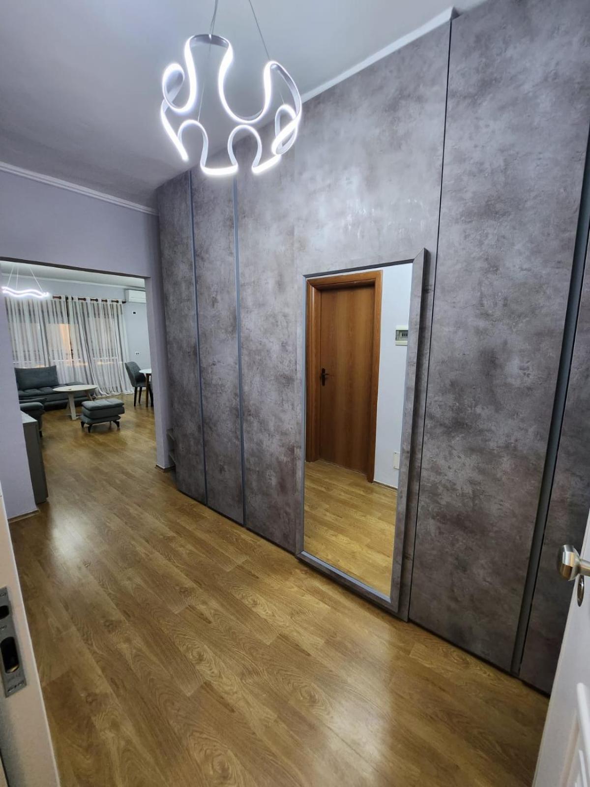 Sky Dwelling Tirana Apartman Kültér fotó