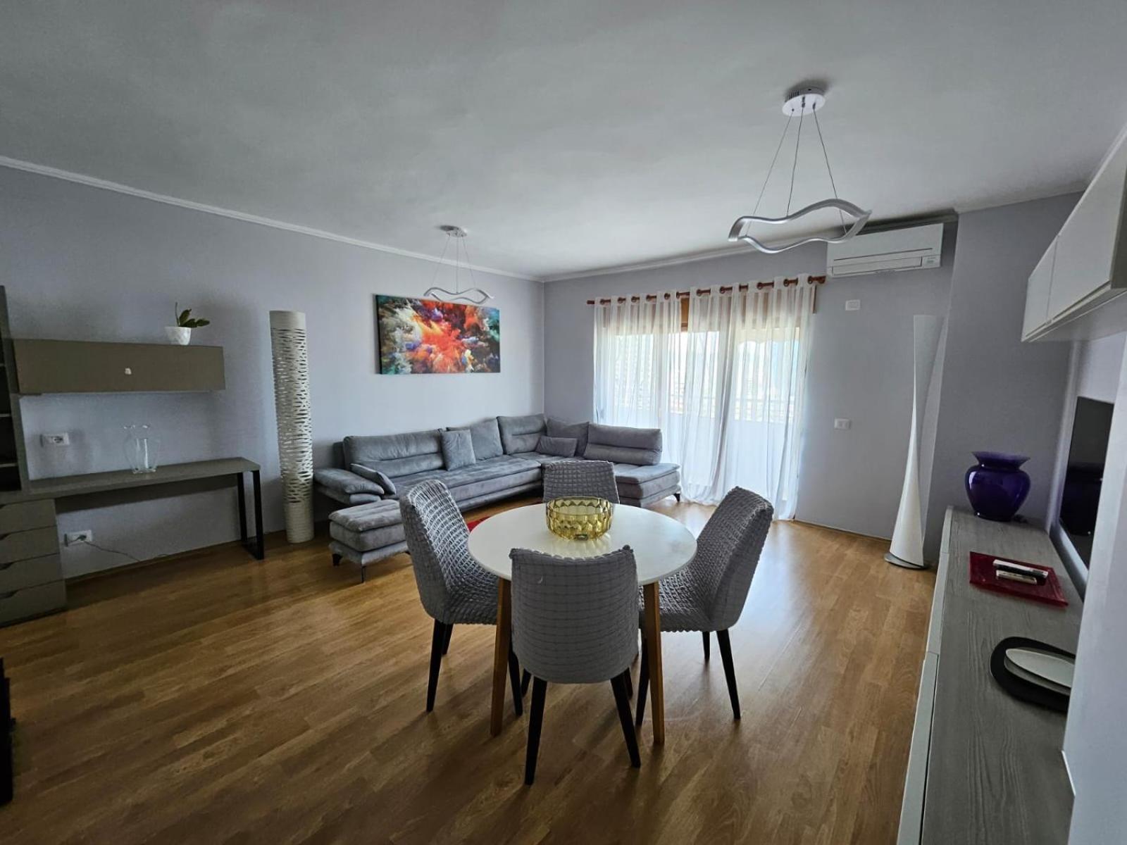 Sky Dwelling Tirana Apartman Kültér fotó